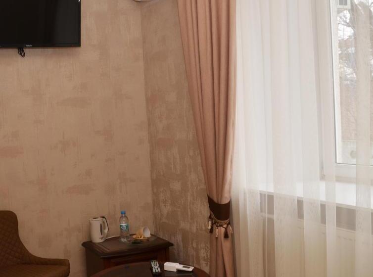 اتاق استاندارد یک نفره, Centralnyi