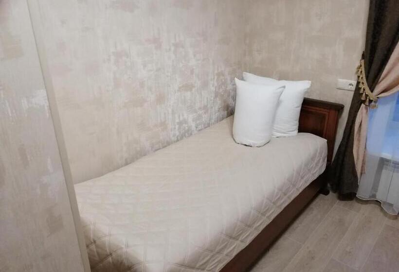 اتاق استاندارد یک نفره, Centralnyi