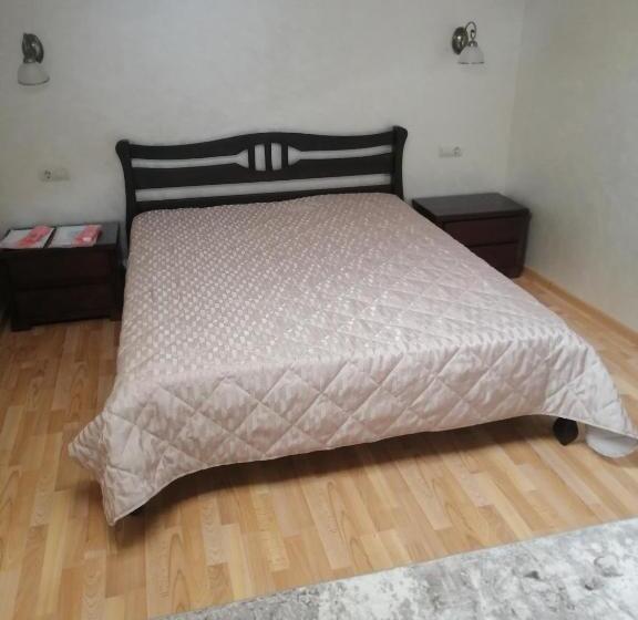 اتاق خانوادگی, Centralnyi