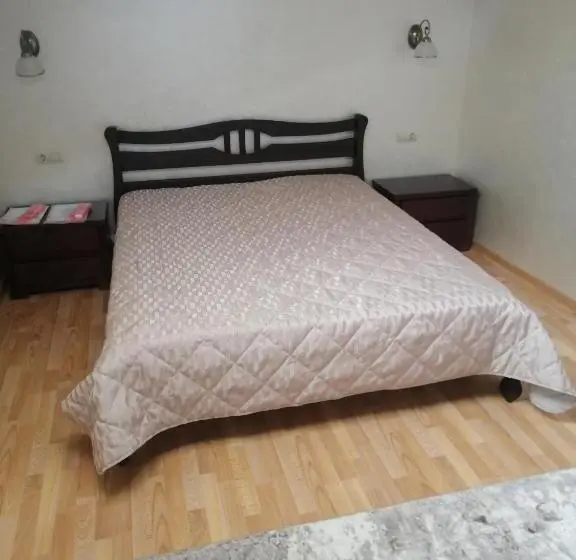 اتاق خانوادگی, Centralnyi