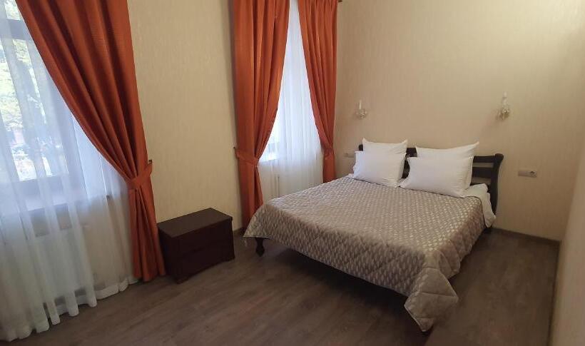 آپارتمان 1 خوابه با تراس, Centralnyi