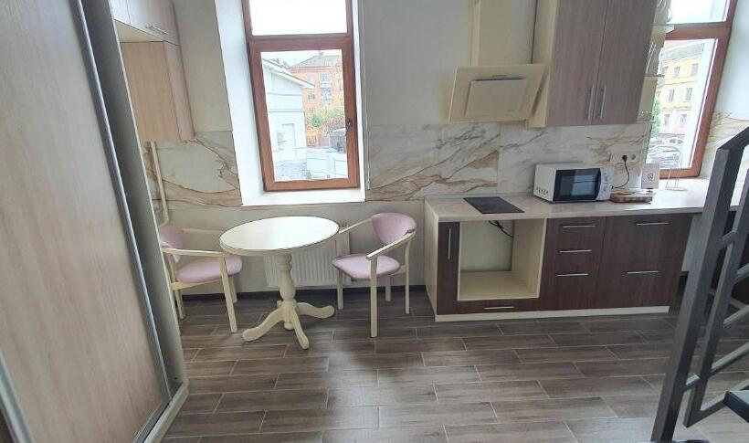 اتاق سوپریور خانوادگی, Centralnyi