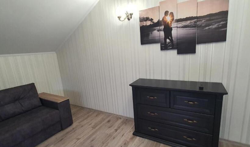 اتاق سوپریور خانوادگی, Centralnyi