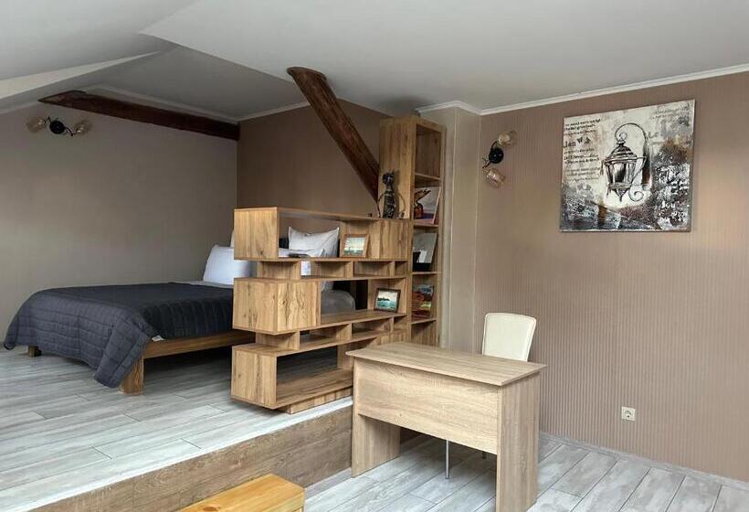 سوییت دوبلکس, Centralnyi