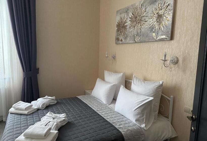 سوییت خانوادگی, Centralnyi