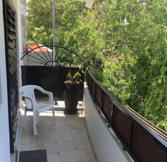 Номер Стандарт Вид на Город, El Kiosco