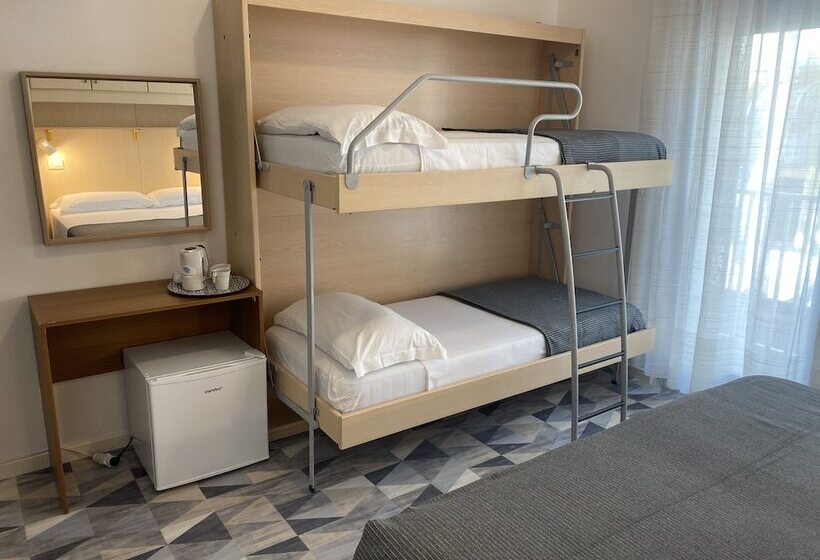 اتاق کلاسیک چهارنفره, Giovanna Rooms