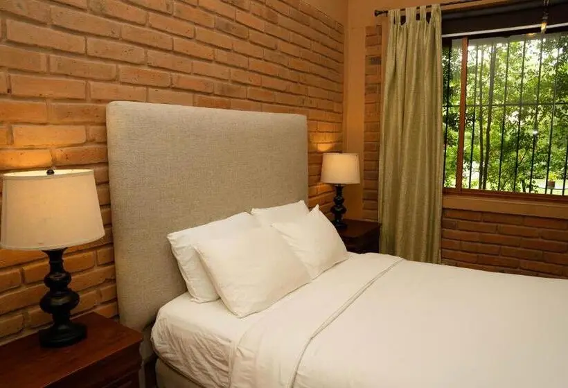 اتاق لوکس, Caracoral Hotel Boutique