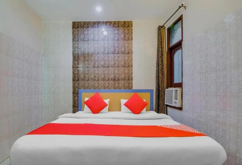 トリプルクラシックルーム, Super Hotel O Jammu Near Ragunath Bazaar