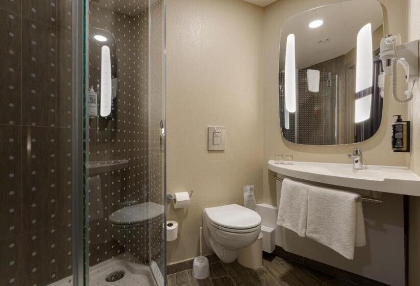 اتاق پرمیوم, Ibis Kyiv Railway Station