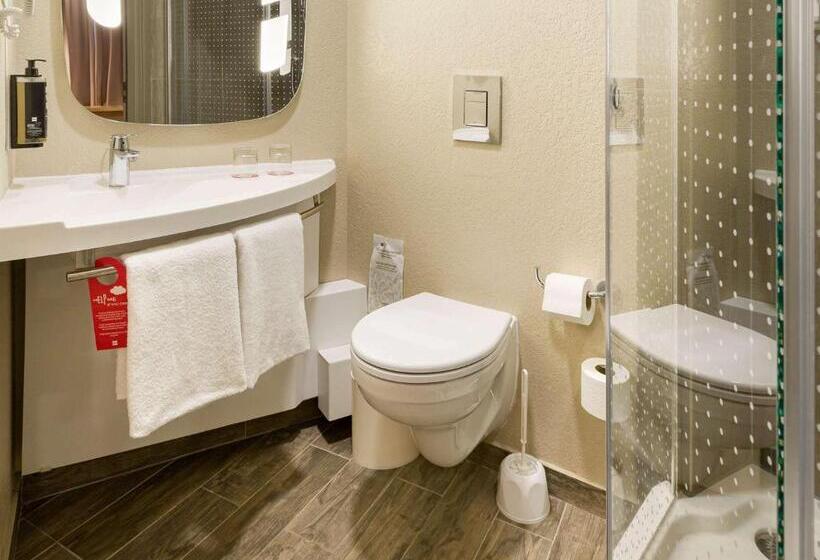 اتاق پرمیوم, Ibis Kyiv Railway Station