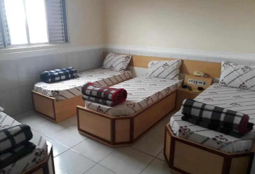 اتاق استاندارد سه نفره, Tenda 1