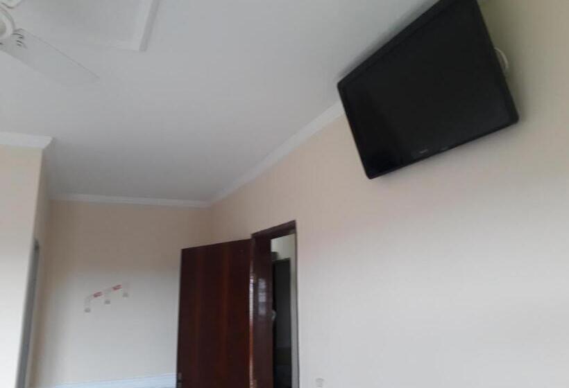 3-Bett-Standardzimmer, Tenda 1