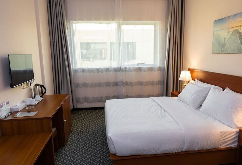 Номер Стандарт, Three 888