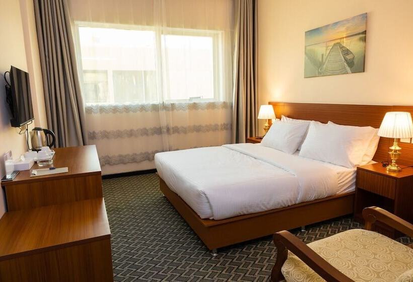 Номер Стандарт, Three 888