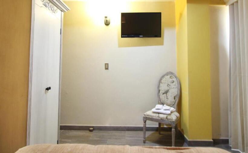 デラックスルーム, Alondra Hotel Boutique