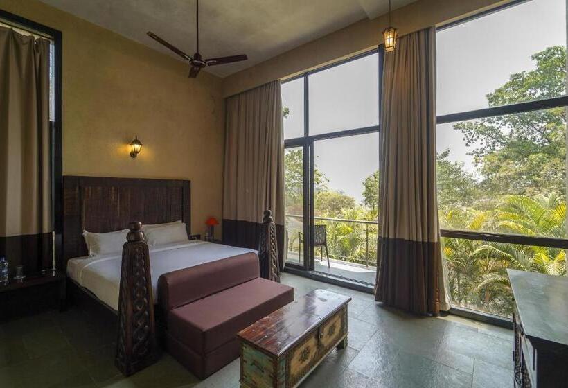 غرفة بريميوم مزودة بشُرفة, Triose Boutique Hotel Lonavala