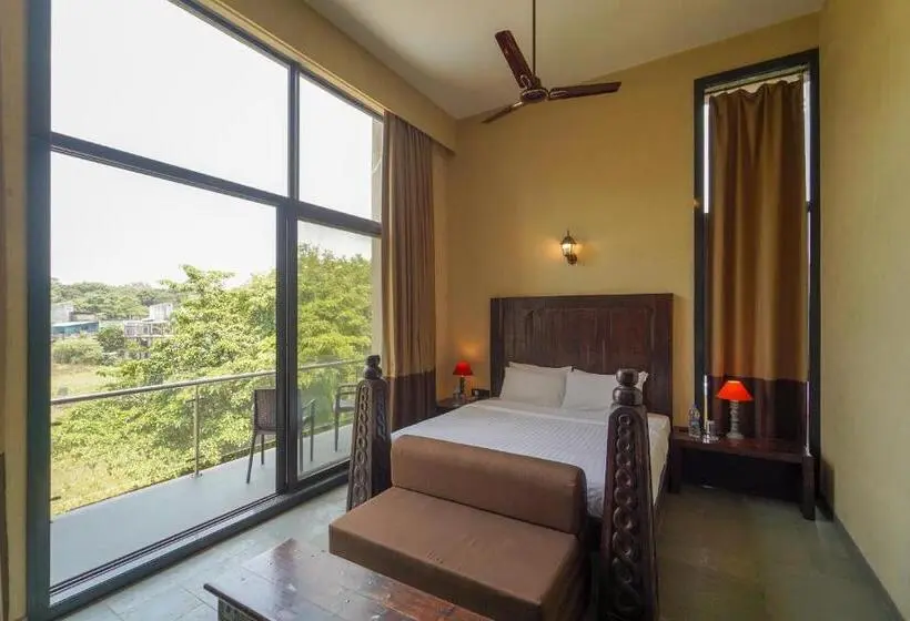 バルコニー付プレミアムルーム, Triose Boutique Hotel Lonavala