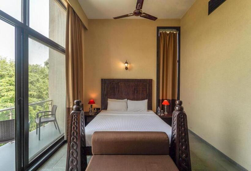 غرفة بريميوم مزودة بشُرفة, Triose Boutique Hotel Lonavala