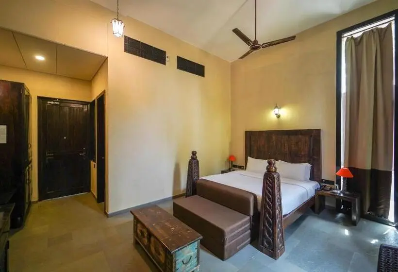 キングサイズベッドのスタンダードルーム, Triose Boutique Hotel Lonavala