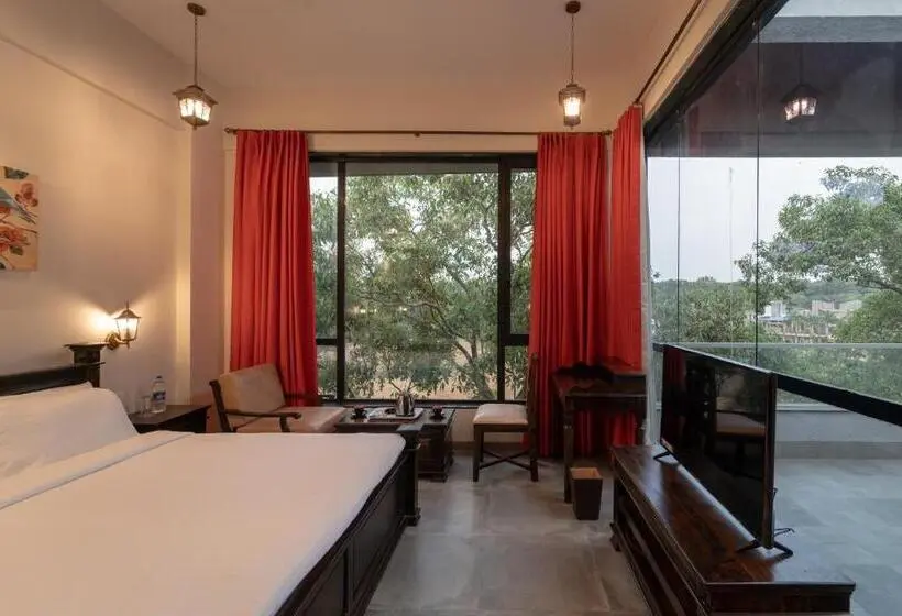 キングサイズベッドのデラックスルーム, Triose Boutique Hotel Lonavala