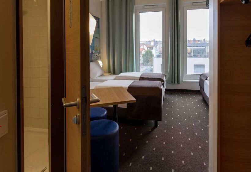 Номер Стандарт Трехместный, B&b Hotel Fulda City