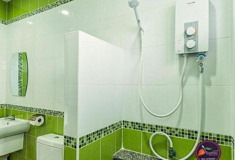 スタンダードルーム, Warintorn Court