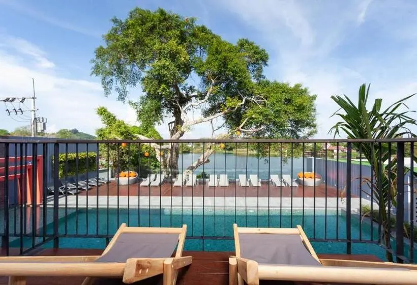 デラックスルーム, The Lake Chalong Hotel Sha Plus