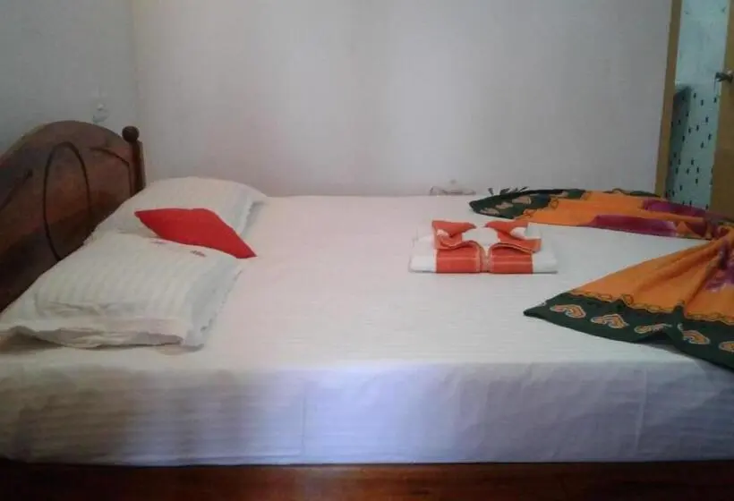 Economy-huone, Malithis Lodge