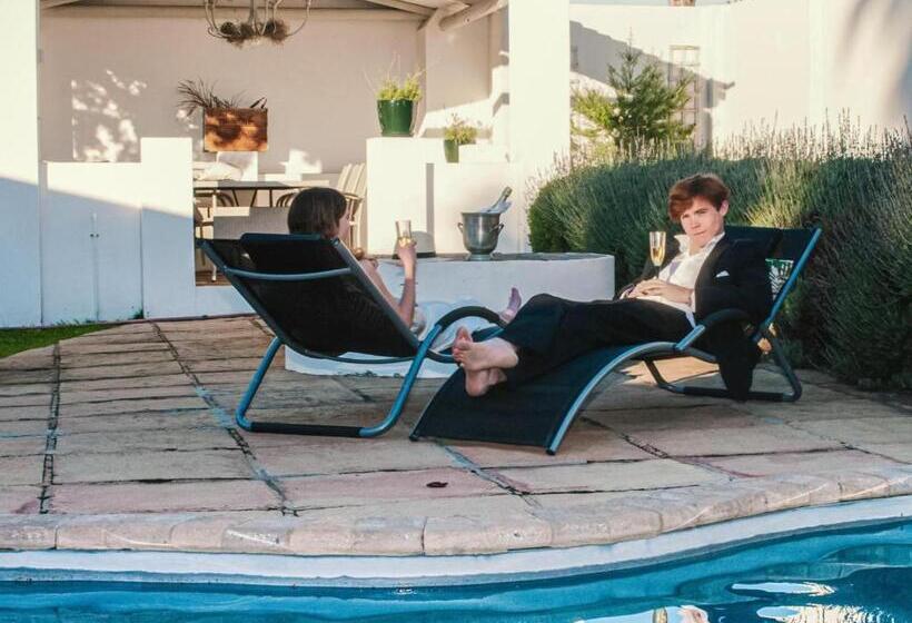 חדר דלוקס, Villa Palmera Load Shedding Free