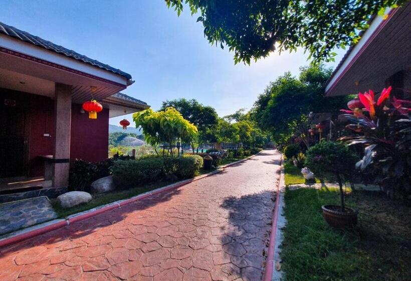 Standard bungalow river view, Dreampark Resort