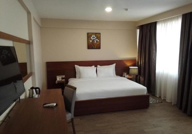 اتاق لوکس, Ah Hotel And Conference