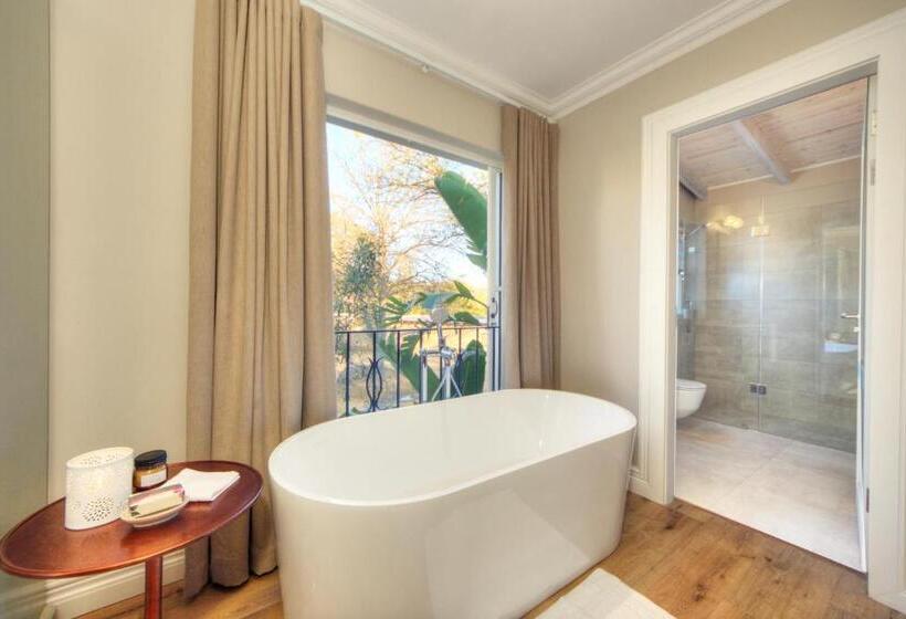 Suite, Amberhall Guesthouse