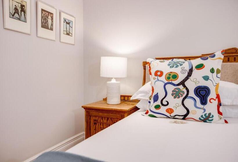 Suit Deluxe, Amberhall Guesthouse