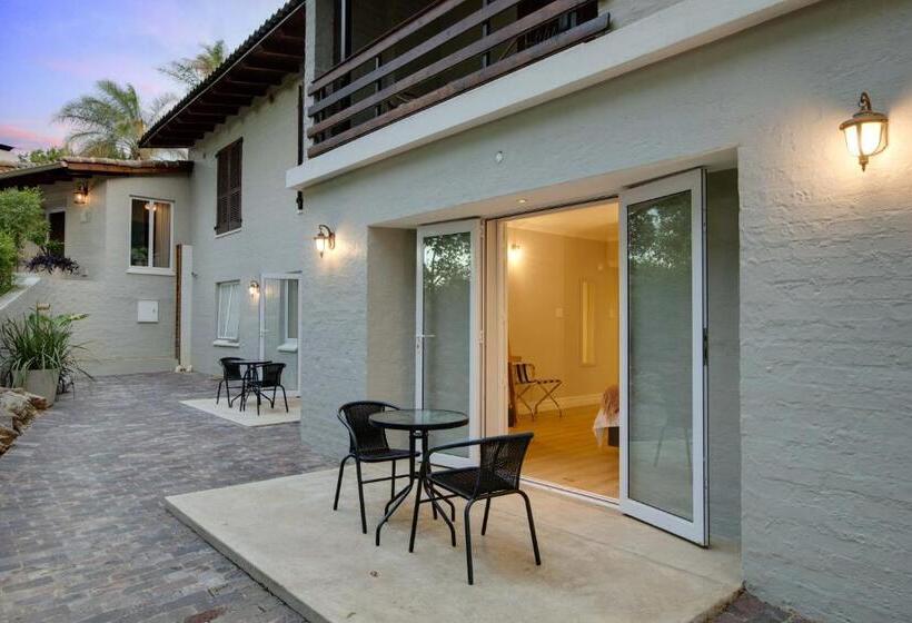 Suit Deluxe, Amberhall Guesthouse