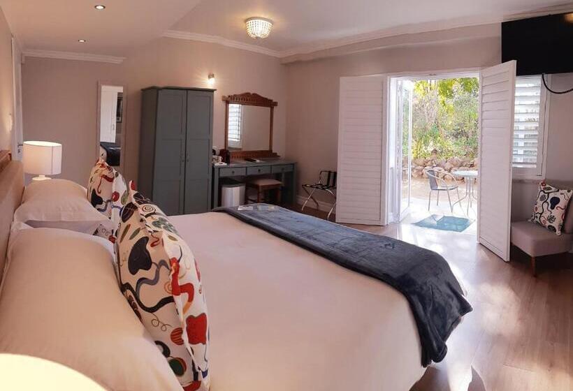 Suit Deluxe, Amberhall Guesthouse