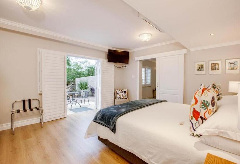 Suit Deluxe, Amberhall Guesthouse