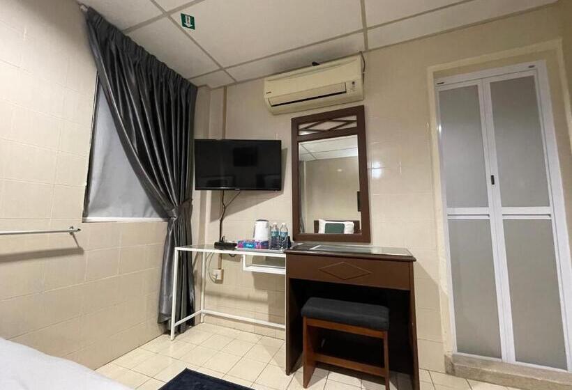 Quarto Superior, Barrack Street