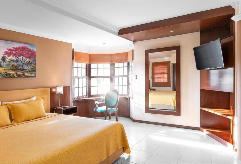 اتاق لوکس, By Armonía Santa Cruz