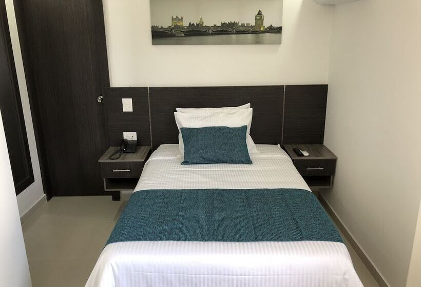 标准单人间, Interpacific