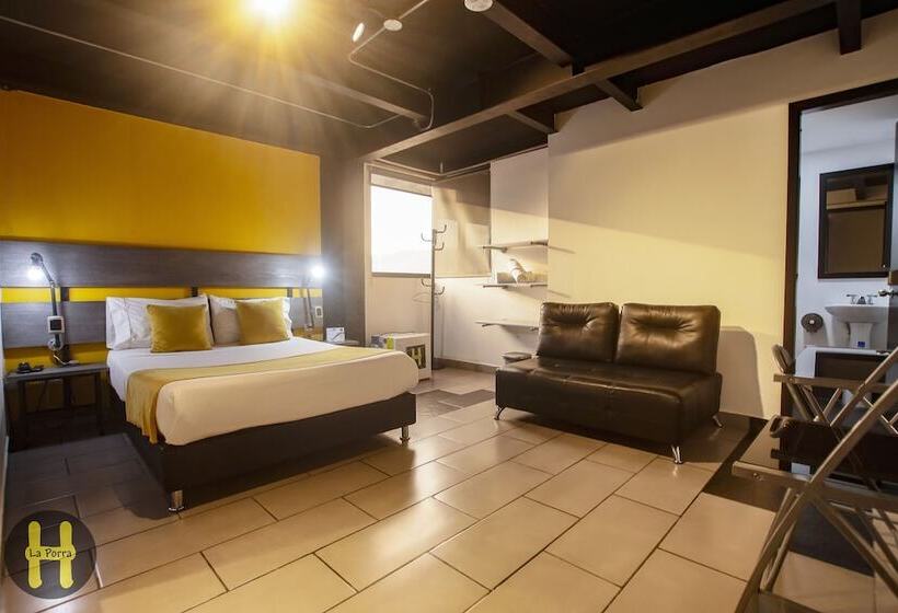 Quarto Deluxe, La Porra