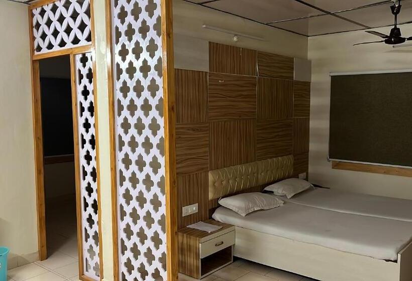 Люкс Superior, Pops Resort