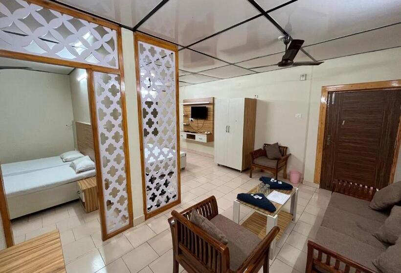 Номер Стандарт, Pops Resort