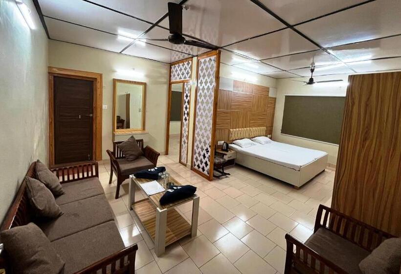 Номер Стандарт, Pops Resort