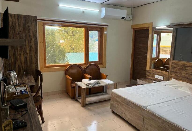 Номер Стандарт, Pops Resort