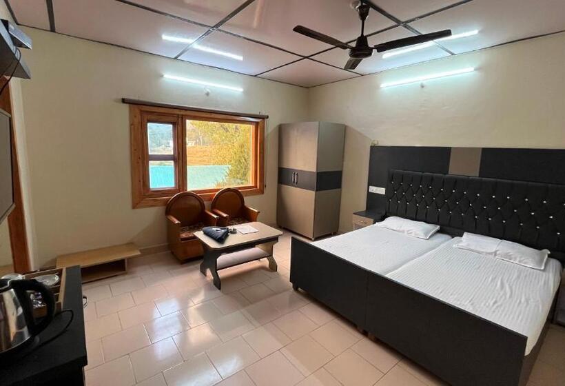 豪华房间, Pops Resort