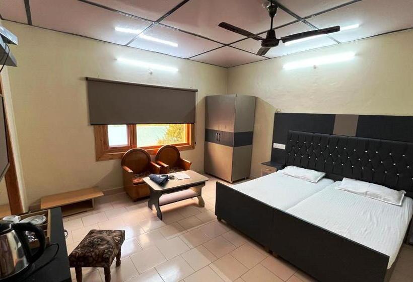 豪华房间, Pops Resort