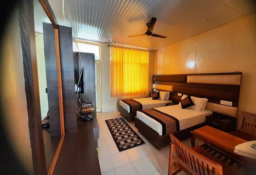 豪华房间, Pops Resort