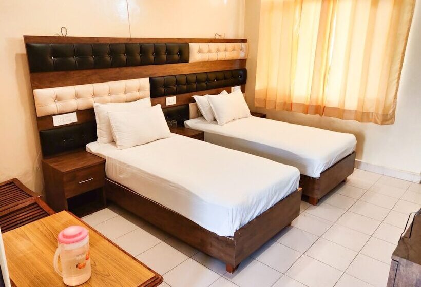 Номер Deluxe, Pops Resort
