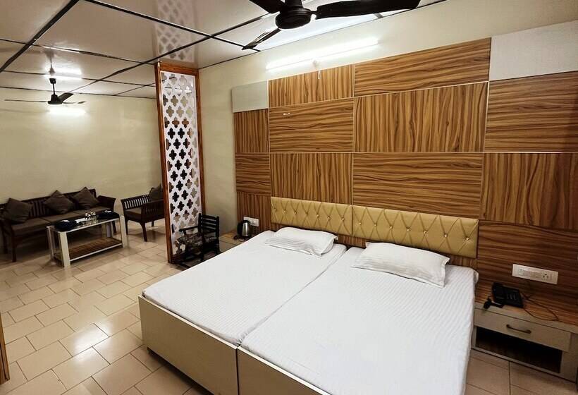 高级套房, Pops Resort